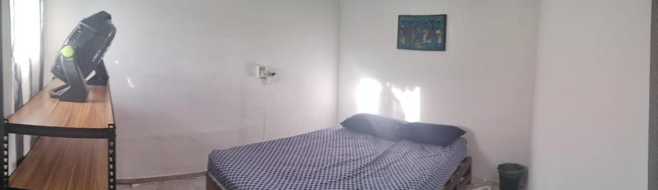 777 Lenderman Hostal 777 Cancún Esterno foto